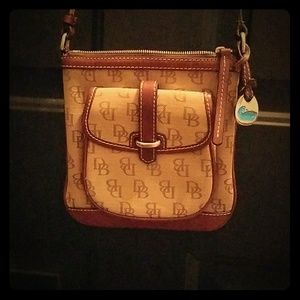 Dooney & Bourke cross body purse